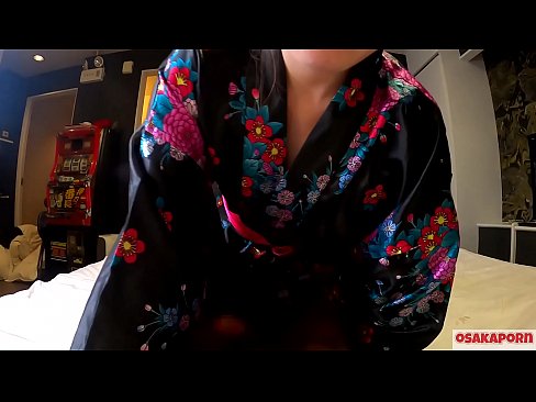 ❤️ コスプレ少女は馬乗り潮吹きとフェラでオーガズムに達するセックスが大好きです。和服姿の毛深いマンコと美乳のアジア人少女が、ファックトイでオナニーする素人動画。さくら 3 OSAKAPORN. ❤️  at us ❌️❤