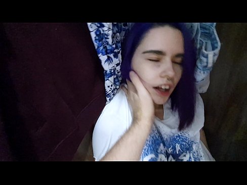 ❤️ 押し入れの中の姉ちゃんを発見し、イクのを手伝う ❤️  at us ❌️❤